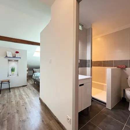 Faubourg - Climatise Proche Centre-ville Apartment *